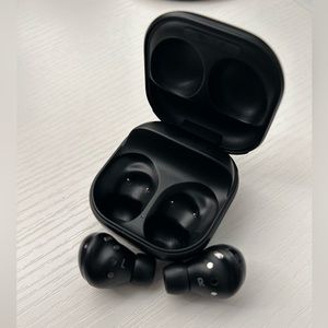 Samsung Galaxy Wireless Earbuds +